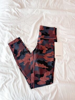 Lululemon Heritage 365 Camo Smoky Red Night Wunder Under High-Rise Tight Size 4